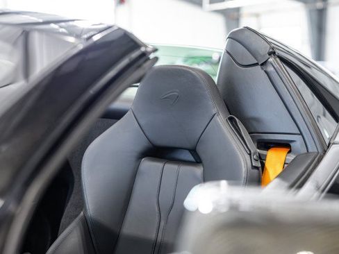 Used 2020 McLaren 600LT Spider RWD image 30
