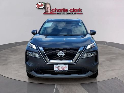 Used 2023 Nissan Rogue SV w/ SV Premium B Package FWD image 8