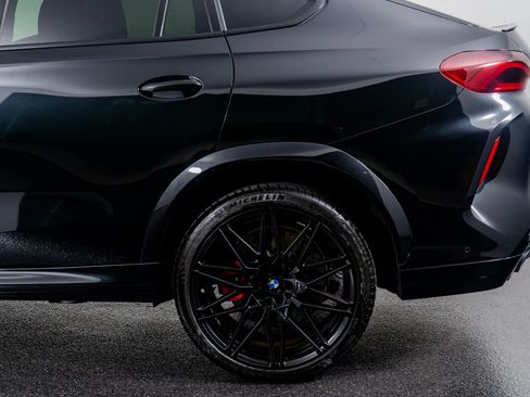 Used 2025 BMW X6 M Competition image 16