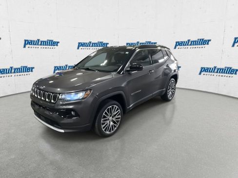 Used 2023 Jeep Compass Limited w/ Elite Group AWD/4WD image 6