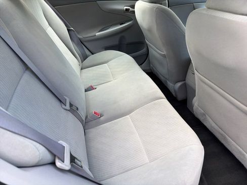 Used 2010 Toyota Corolla LE FWD image 11