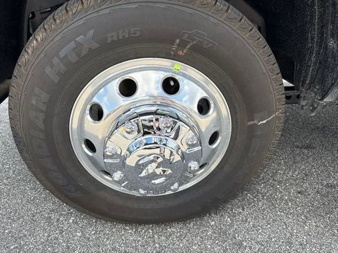 New 2026 RAM 3500 Limited image 33