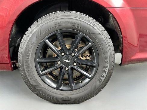 Used 2020 Dodge Grand Caravan GT image 30