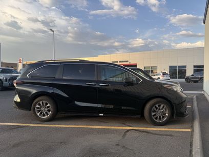 Used 2025 Toyota Sienna XLE