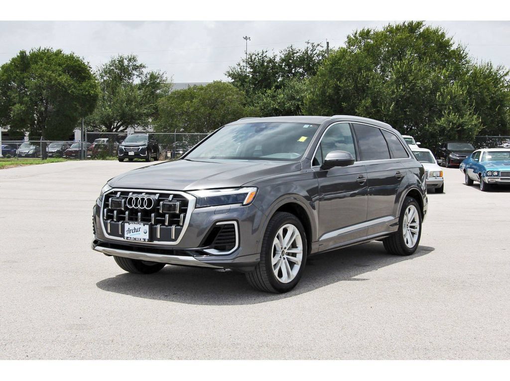 Used 2025 Audi Q7 3.0T Premium Plus AWD/4WD image 7