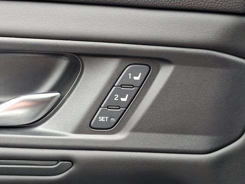 Used 2023 Honda Accord EX-L image 26