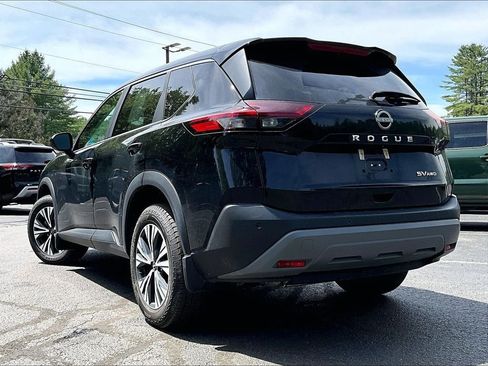 Used 2023 Nissan Rogue SV AWD/4WD image 6