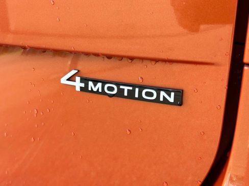 Used 2025 Volkswagen ID. Buzz 1st Edition AWD/4WD image 50