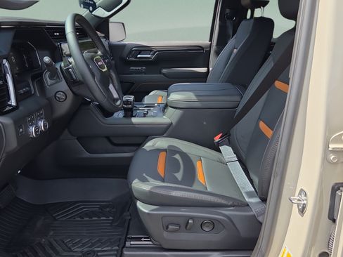 Certified 2026 GMC Sierra 1500 AT4 w/ AT4 Premium Package AWD/4WD image 11
