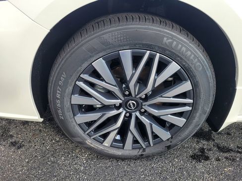 New 2025 Nissan Altima 2.5 SV w/ SV Premium Package image 12