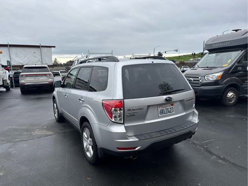 Used 2010 Subaru Forester 2.5X Premium image 7