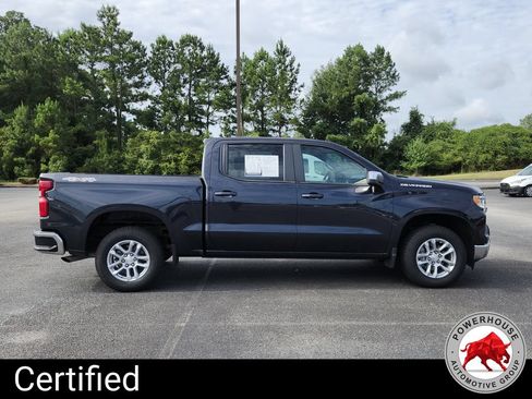 Used 2023 Chevrolet Silverado 1500 LT AWD/4WD image 6