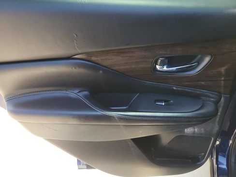Used 2020 Nissan Murano Platinum FWD image 13