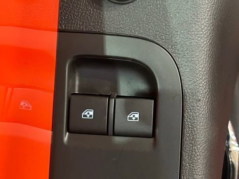 Used 2010 Chevrolet Camaro SS w/ Interior Accent Trim Package RWD image 26