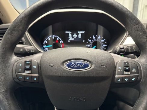 Used 2020 Ford Escape SE image 11