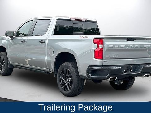 Used 2025 Chevrolet Silverado 1500 LT Trail Boss w/ Convenience Package II AWD/4WD image 6