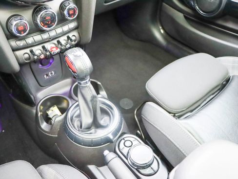 Used 2017 MINI Cooper S image 38