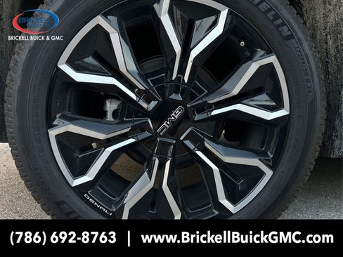 New 2025 GMC Sierra EV Denali image 12