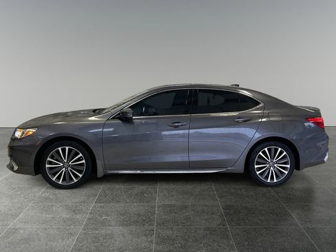 Used 2018 Acura TLX V6 SH-AWD w/ Advance Package image 4