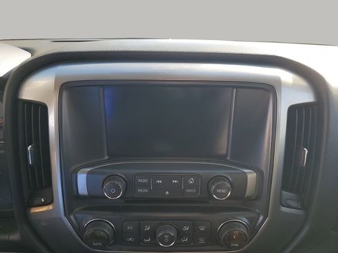 Used 2017 Chevrolet Silverado 2500 LT w/ Texas Edition image 38