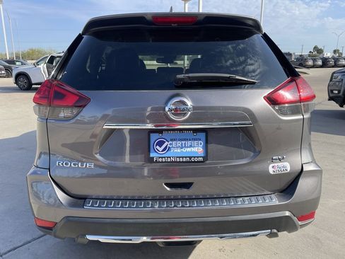 Certified 2017 Nissan Rogue SL w/ SL Premium Package image 4