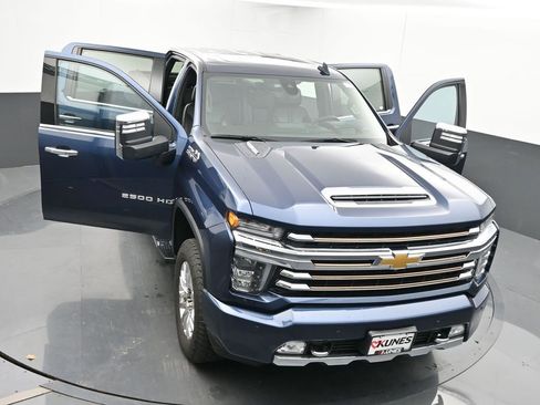 Used 2020 Chevrolet Silverado 2500 High Country w/ Z71 Off-Road Package image 60