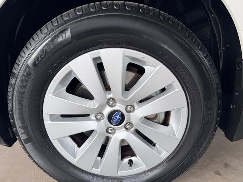 Used 2019 Subaru Outback 2.5i Premium image 41