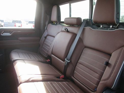 Certified 2024 GMC Sierra 3500 Denali Ultimate image 23