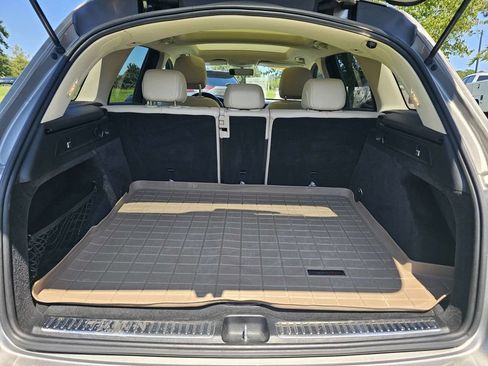 Used 2020 Mercedes-Benz GLC 300 image 13