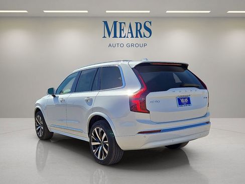 New 2026 Volvo XC90 B5 Core image 3