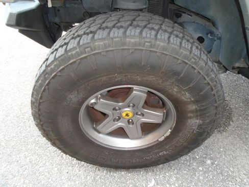 Used 2014 Jeep Wrangler Unlimited Rubicon AWD/4WD image 18