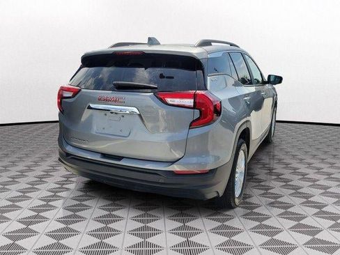Used 2024 GMC Terrain SLE w/ Driver Convenience Package FWD image 6