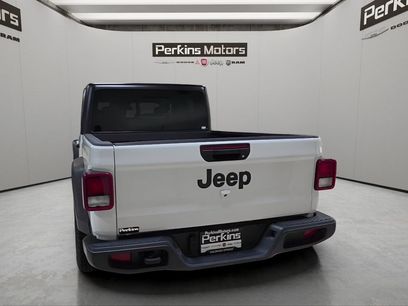 Certified 2025 Jeep Gladiator Sport