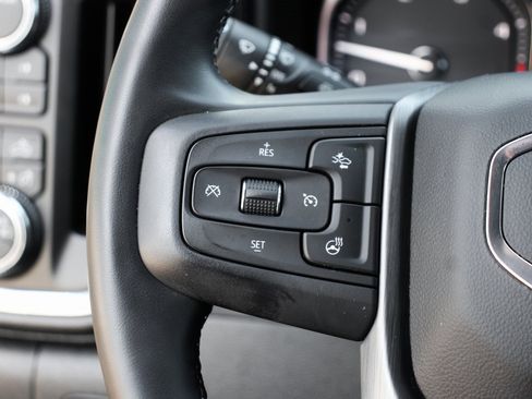 Used 2023 GMC Sierra 3500 Denali w/ Denali Ultimate Package image 23