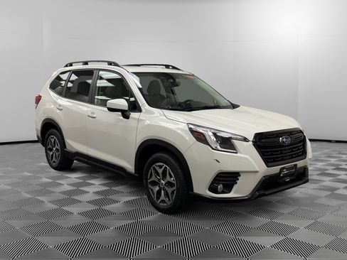 Certified 2022 Subaru Forester Premium image 7