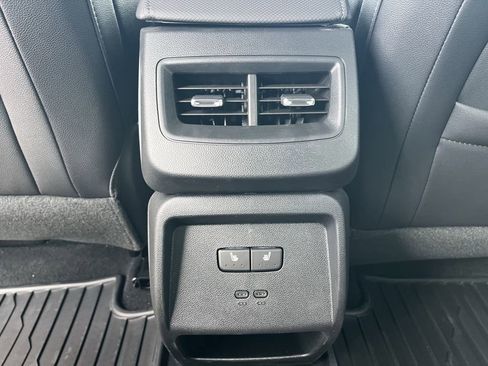 New 2025 Chevrolet Equinox EV RS image 12