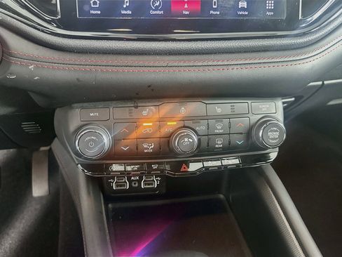 Used 2026 Dodge Durango GT RWD image 24