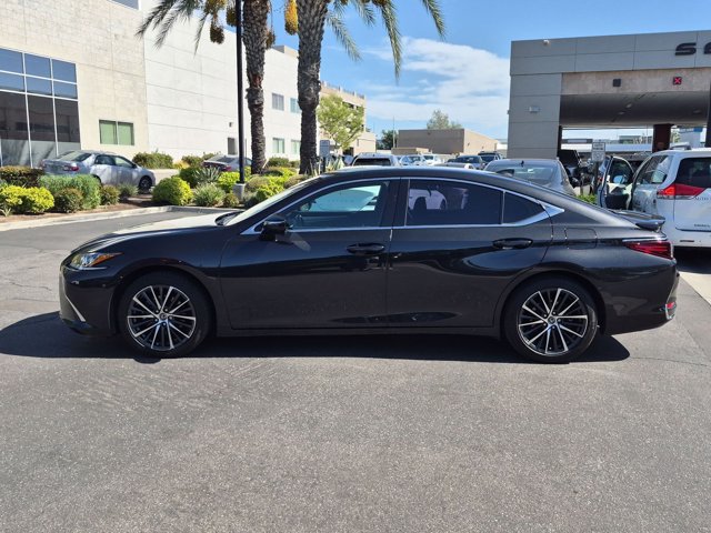 Used 2024 Lexus ES 300h w/ Premium Package FWD image 8