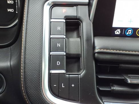 Used 2021 GMC Yukon AT4 w/ AT4 Premium Plus Package image 20