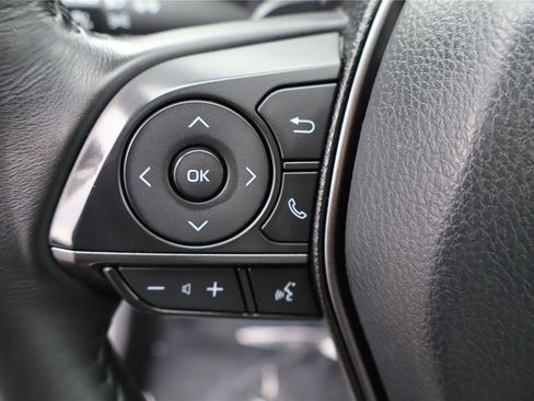 Used 2023 Toyota Camry SE image 16