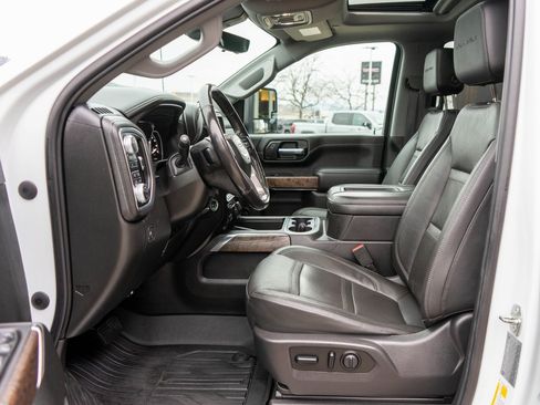 Used 2020 GMC Sierra 2500 Denali w/ Denali Ultimate Package image 11