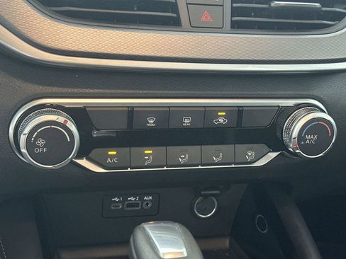 Certified 2024 Nissan Altima 2.5 SR FWD image 19