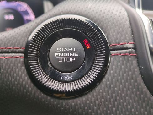 Used 2025 Jeep Compass Trailhawk w/ Trailhawk Elite Group image 23