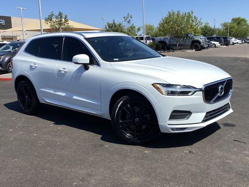 Used 2021 Volvo XC60 T5 Momentum FWD image 34