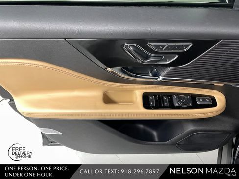 Used 2022 Lincoln Corsair Reserve w/ Elements Package image 18