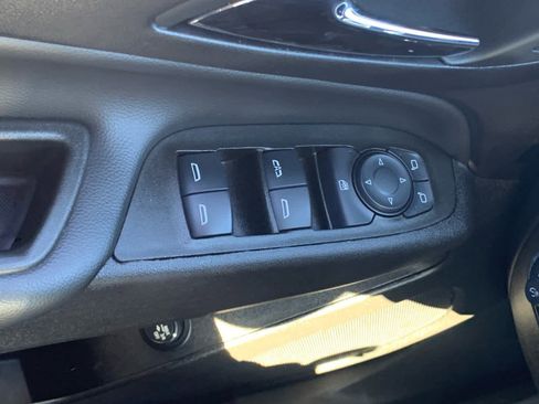 Certified 2024 Chevrolet Equinox LT image 20