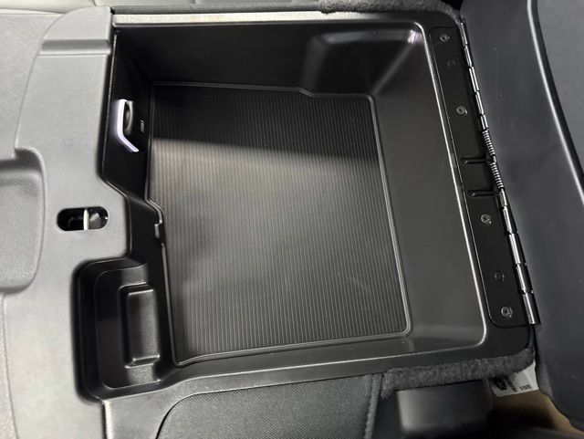 New 2026 RAM 5500 Tradesman AWD/4WD image 32