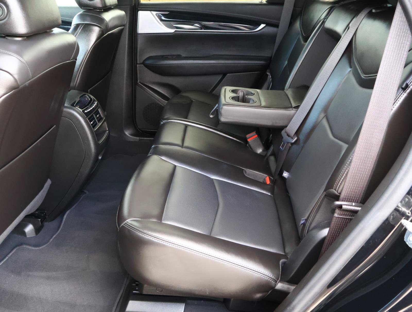 Certified 2024 Cadillac XT5 Premium Luxury AWD/4WD image 26
