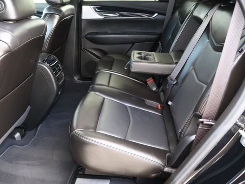 Used 2024 Cadillac XT5 Premium Luxury image 26