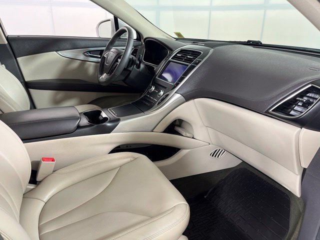 Used 2019 Lincoln Nautilus Premier AWD/4WD image 45